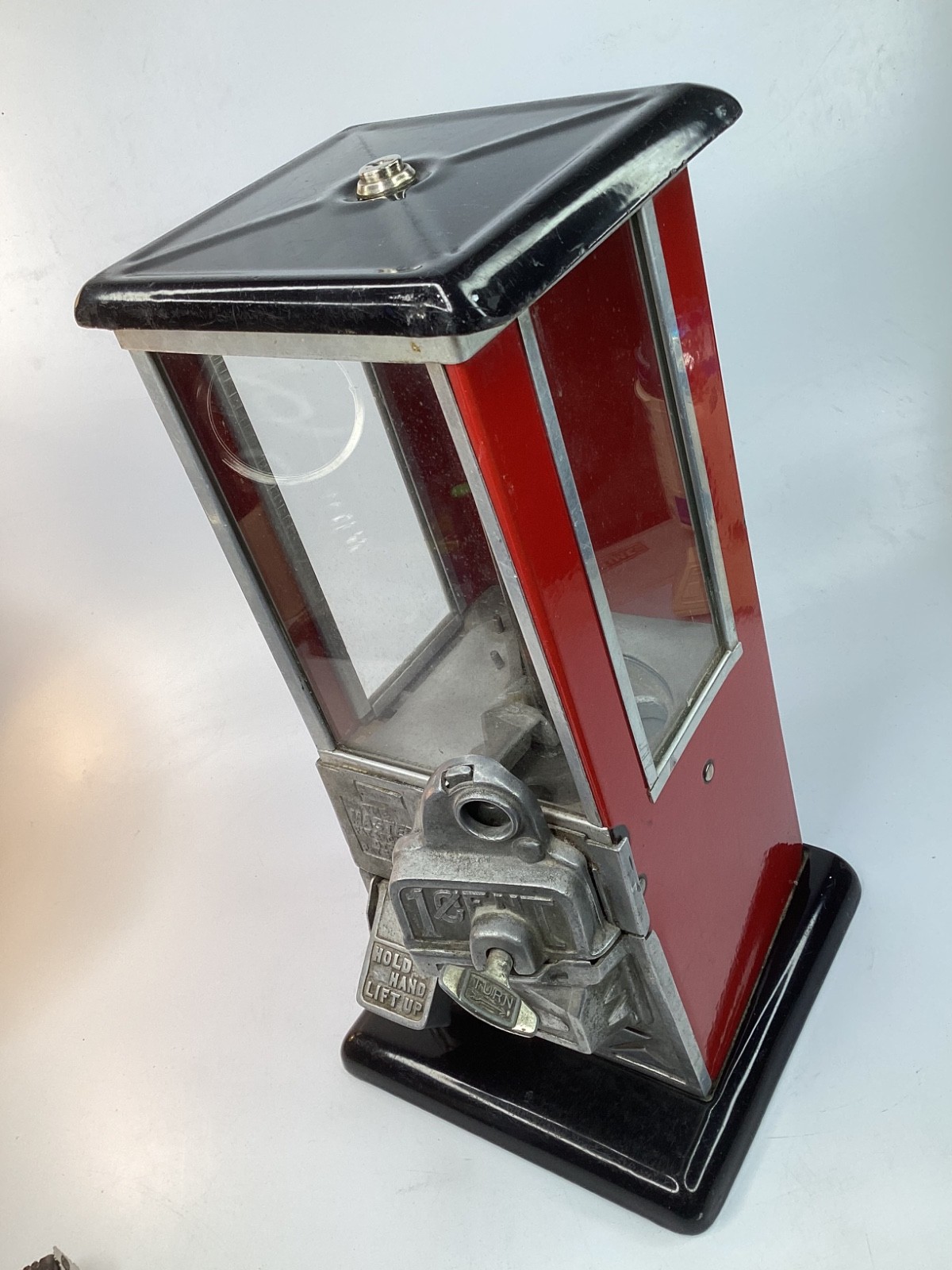 Red The Master One Cent Penny Gumball Gum Peanut Vending Machine  (F6)