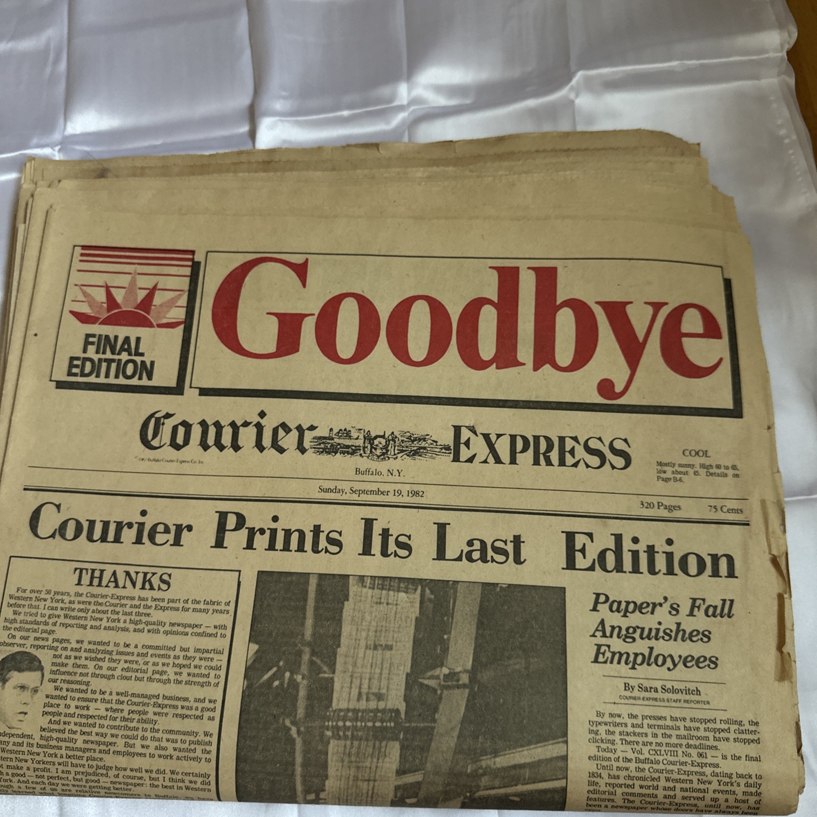 Buffalo  Courier-Express Final Edition Newspaper September 19, 1982 Collectible