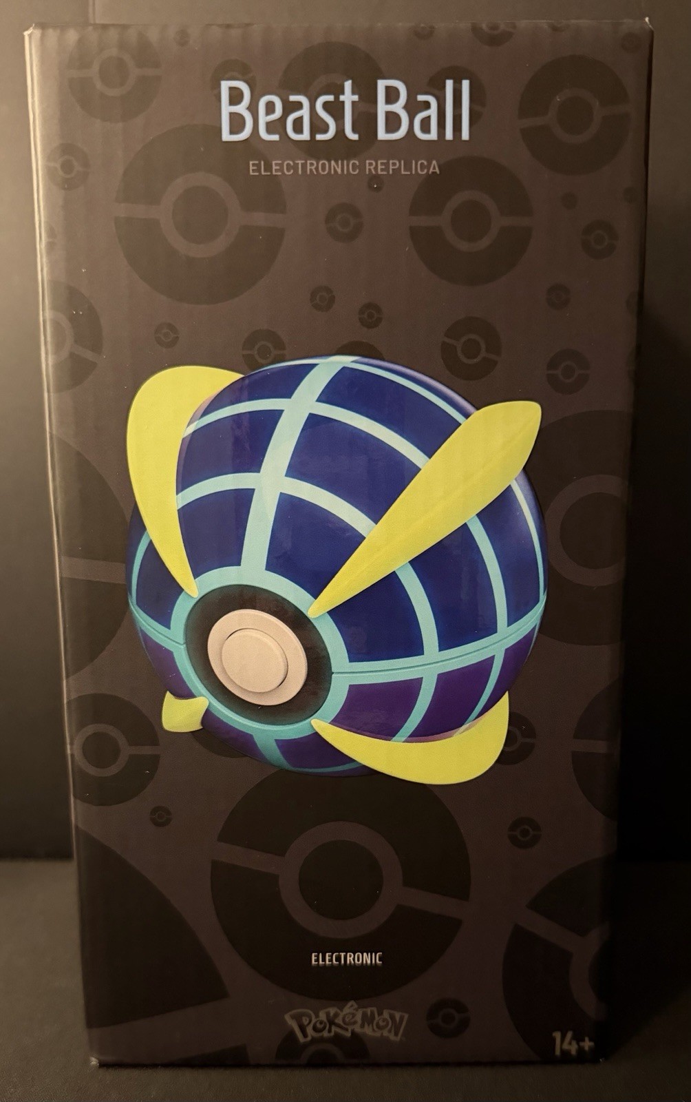 Pokemon Beast Ball The Wand Company Sun Moon Pokeball Replica Figure. NEW