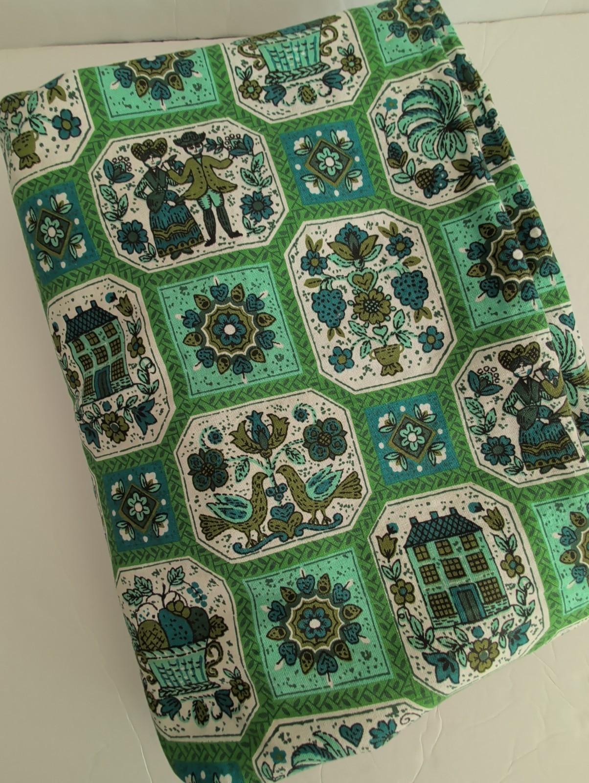 Vintage 60s 70s Amish Kitchen Kitschy Novelty Fabric Green Blue 36