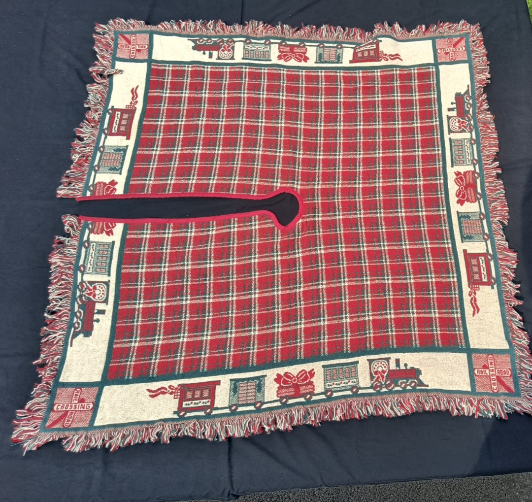 MWW 100% Cotton Woven Tree Skirt W/ Fringe Plaid Train Border 46x46 USA 1991