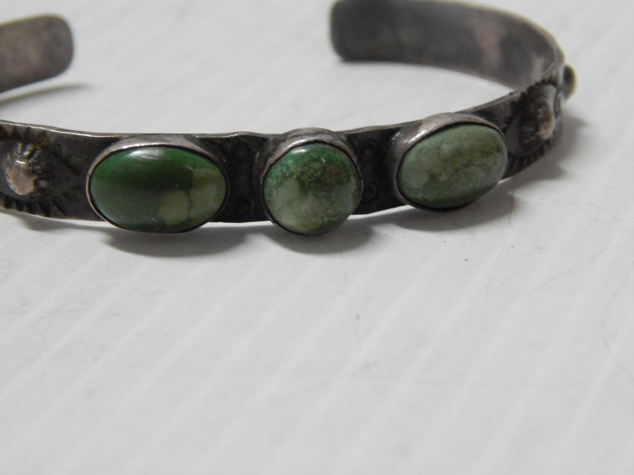 ANTIQUE c1900-20s NAVAJO INDIAN STERLING SILVER DARK GREEN TURQUOISE BRACELET A+
