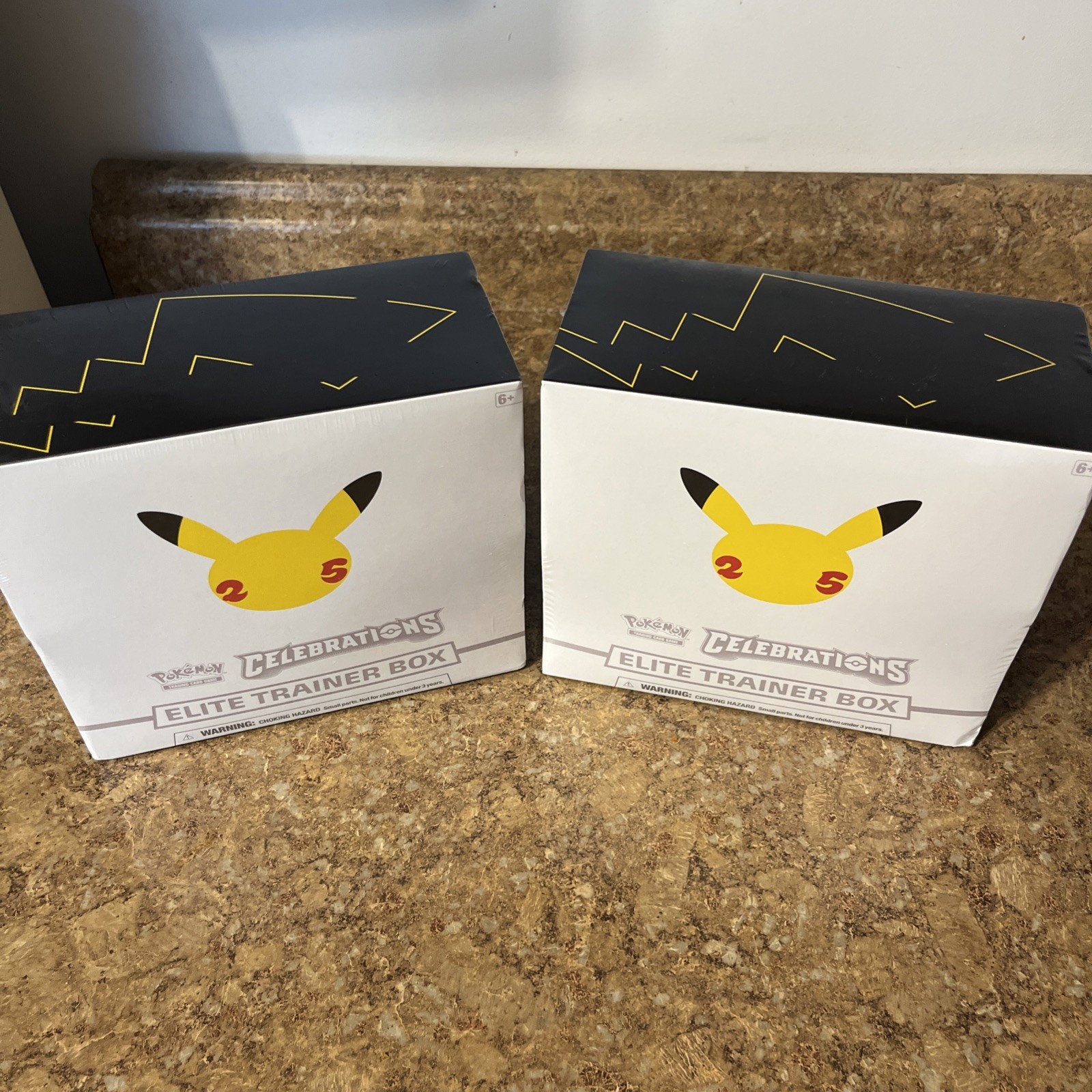 2021 Pokemon TCG 25th Anniversary Celebrations Elite Trainer Box ETB SEALED