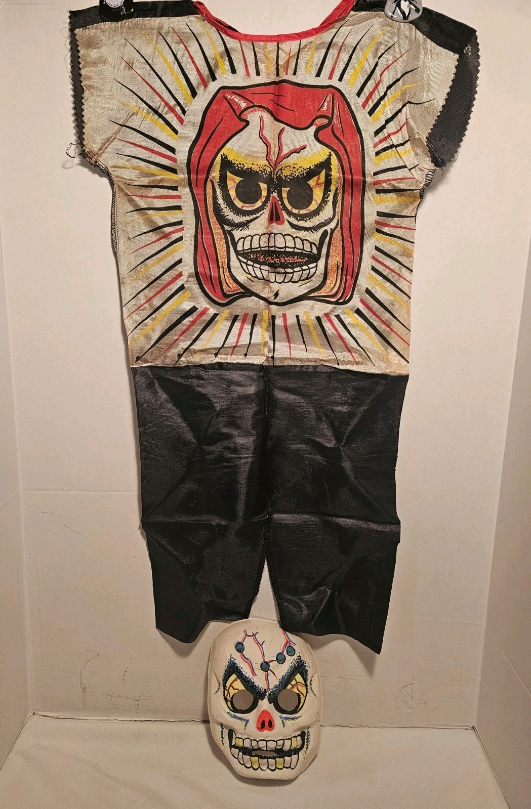 VINTAGE 70S BEN COOPER SKULL SKELETON HALLOWEEN COSTUME MASK AND OUTFIT KIDS