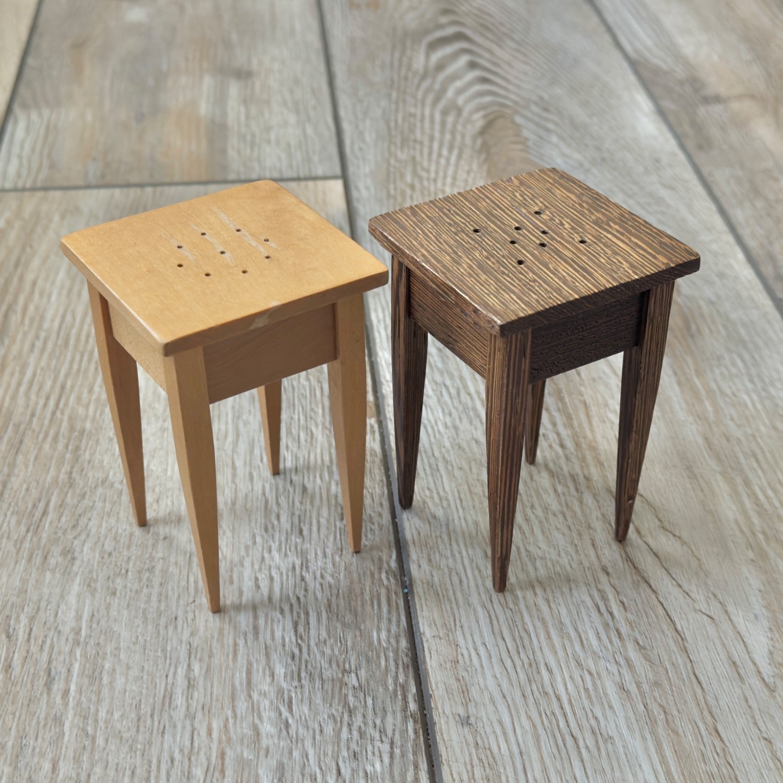 Artisan Made Miniature Wooden Table Salt Shaker Pepper Shakers 4