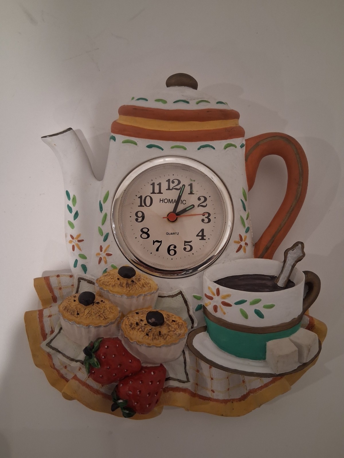 Vintage Homatic Teapot Wall Clock 3D Resin Kitchen Kitsch Coffee Strawberries