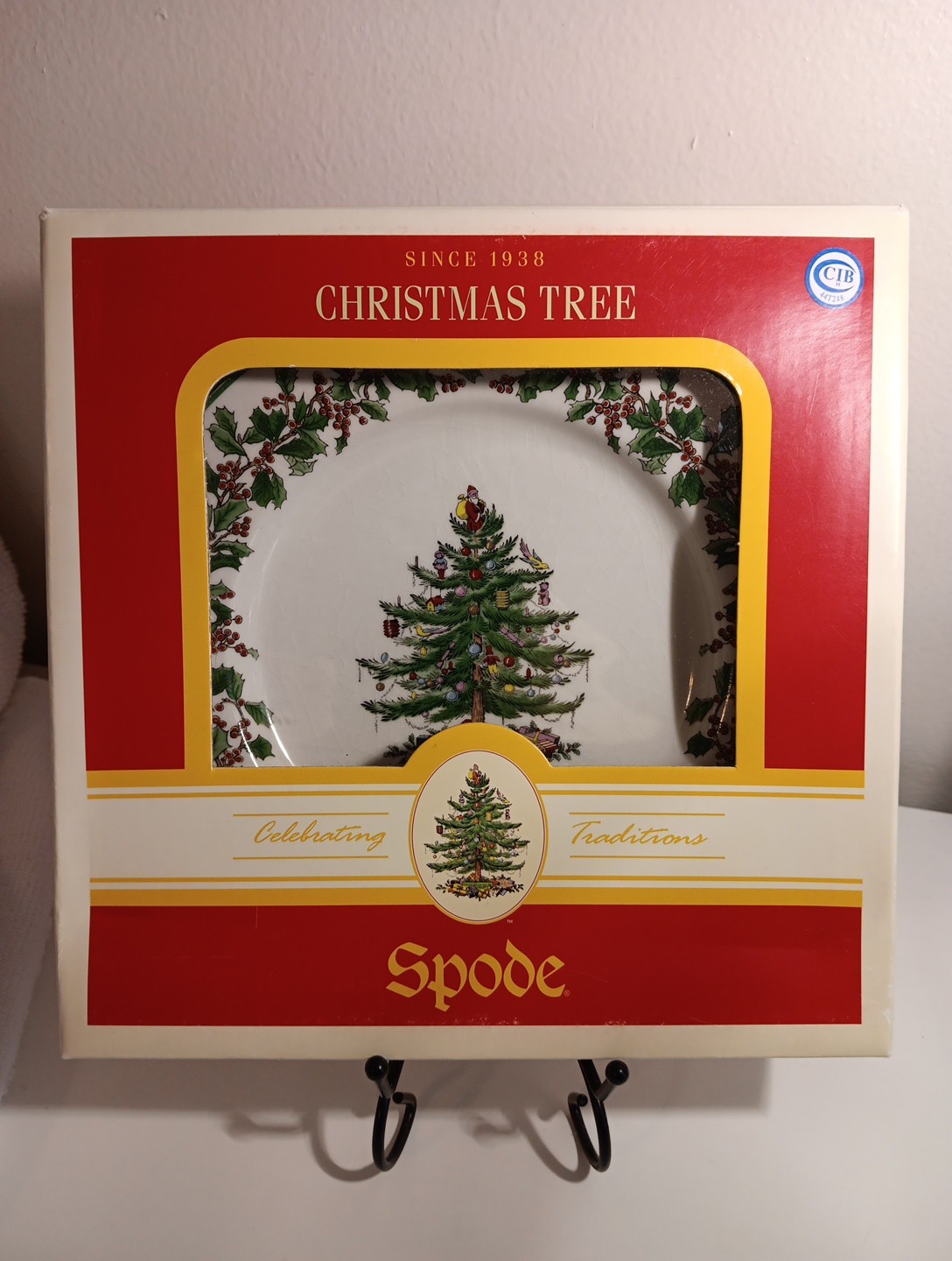 Vtg. Spode Christmas Tree Annual Collector Plate, Porcelain 7.75 Open Box