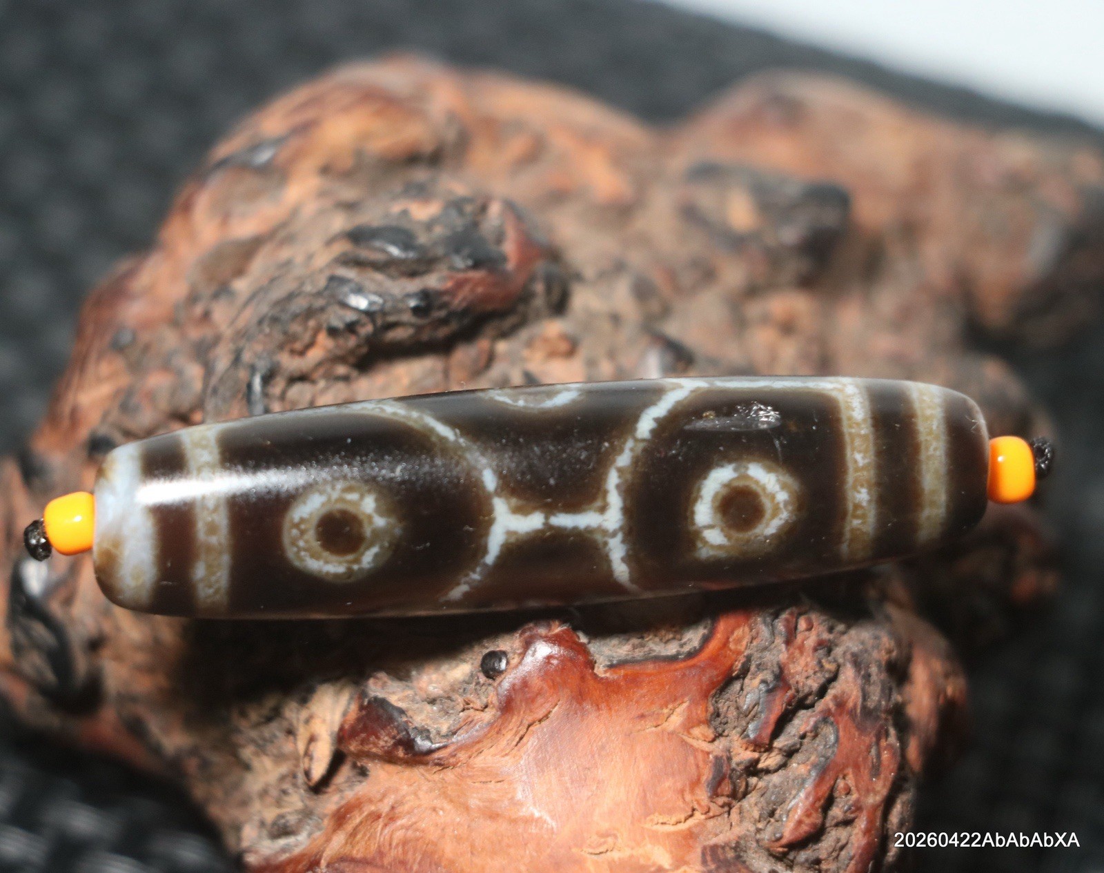 Energy Tibetan Old Agate Healer Pit Longevity 6 Eyed DZI Bead Pendant Amulet