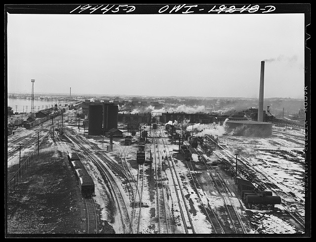 Photo:Fort Madison Iowa 1943 Santa Fe Railroad Roundhouse Shops Shopton