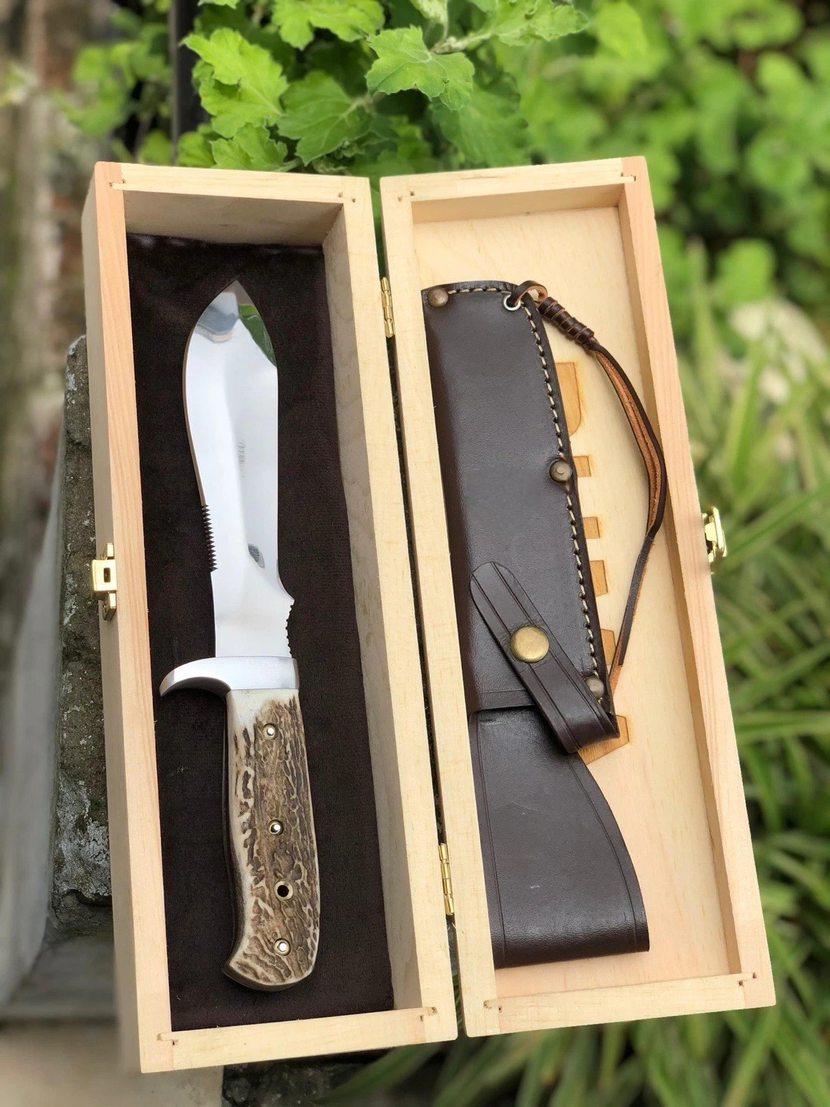 Handmade PUMA Hunter Replica Knife–German Style Fixed Blade with Stag Handle BOX