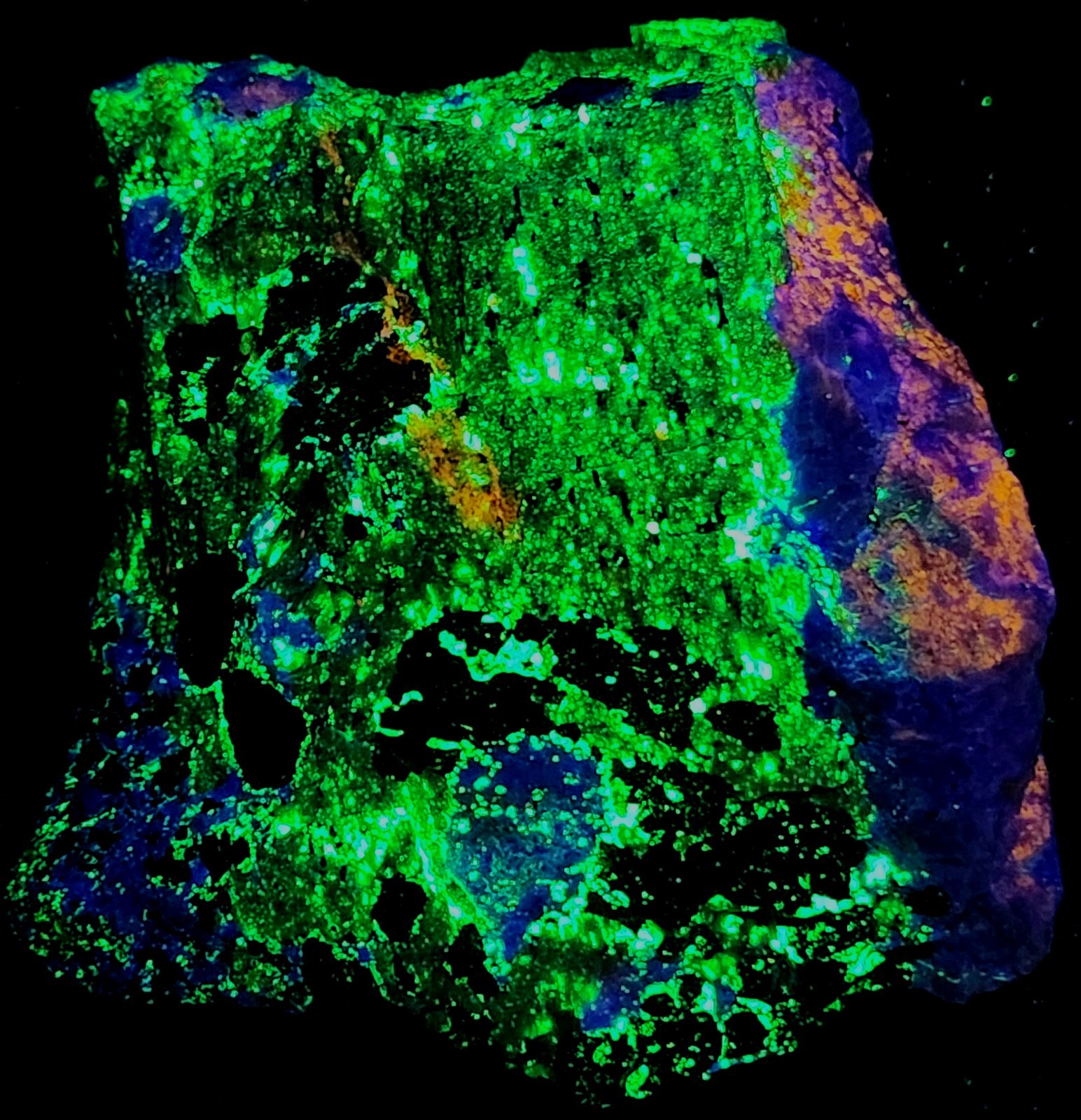 Big A++ SW UV Fluorescent Willemite, Hardystonite & Clinohedrite Franklin NJ