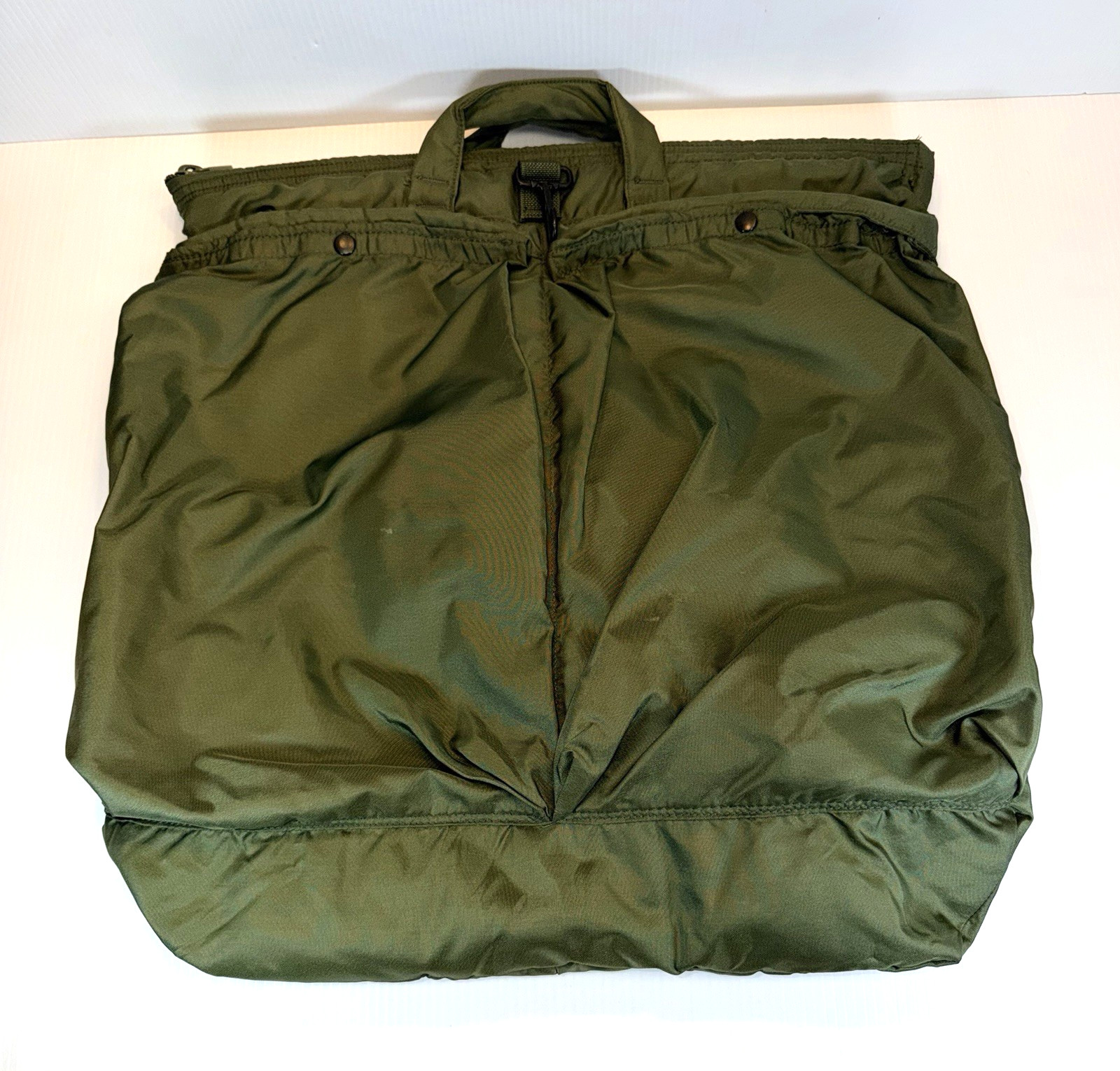 Vintage USGI Military Issue Bag Flyers Helmet OD Green Nylon with Pockets EUC