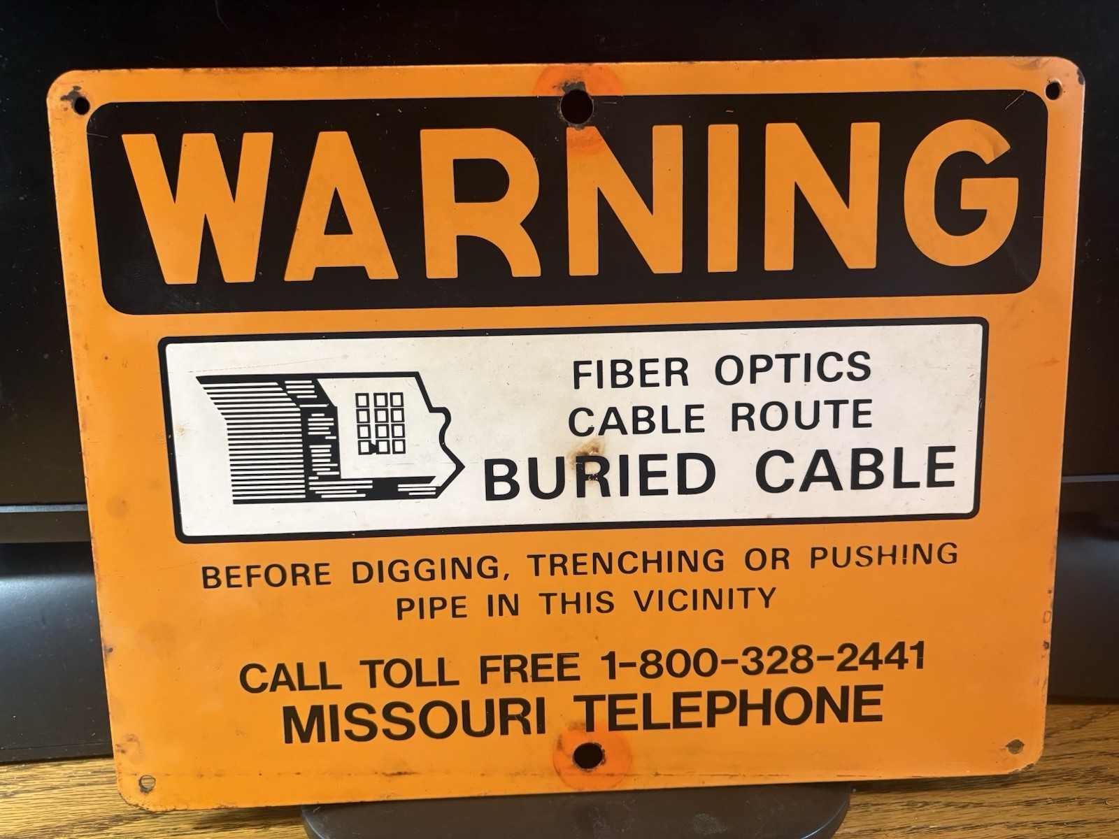 VINTAGE  ORIGINAL MISSOURI TELEPHONE ~ WARNING BURIED CABLE 9”x 12”~  METAL SIGN