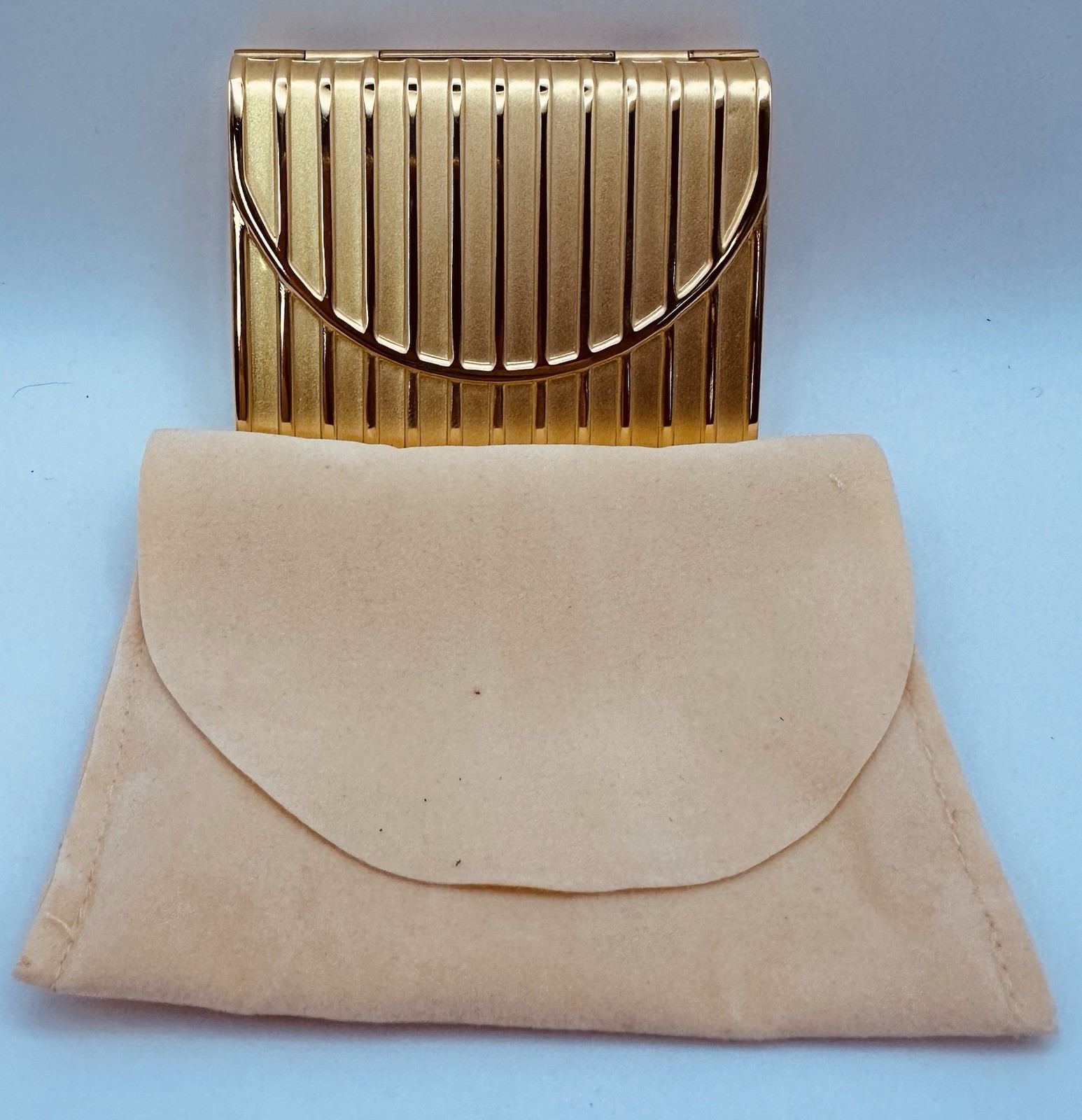 Estee Lauder Loose Powder Compact Vintage Wave Square Goldtone 2-1/4\