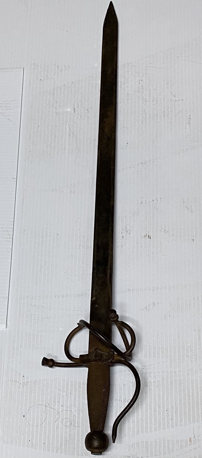 HUNTERS FIND Vintage TOLEDO Sword  TOTAL Length 29”BLADE Length 23'' Collectable