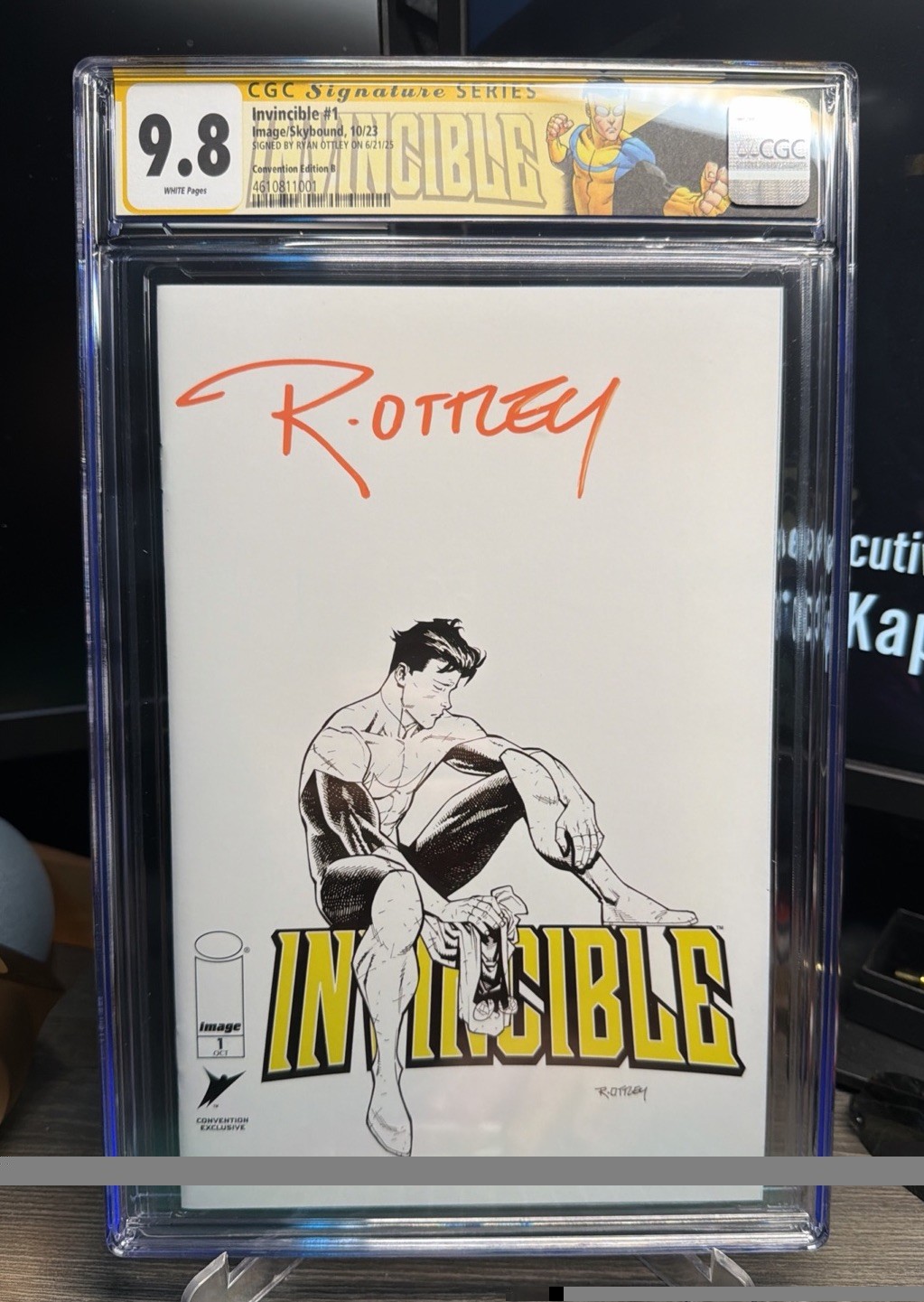 💫INVINCIBLE #1 – CGC 9.8– 10/2023 - SIGNED BY RYAN OTTLEY Custom Label