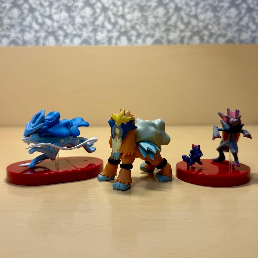 Pokemon 3D Pokedex Suicune Entei Zorua Zoroark Set Collectible 15+