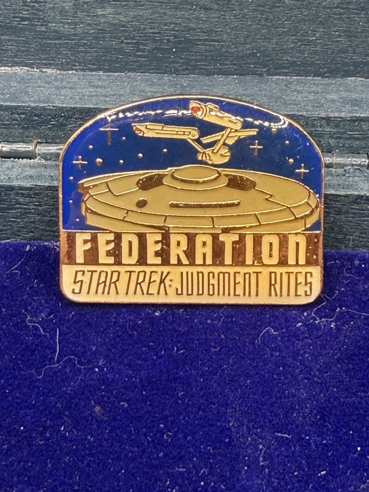 Star Trek Judgment Rites Federation 1995 Promo Enamel Pin Interplay Rare