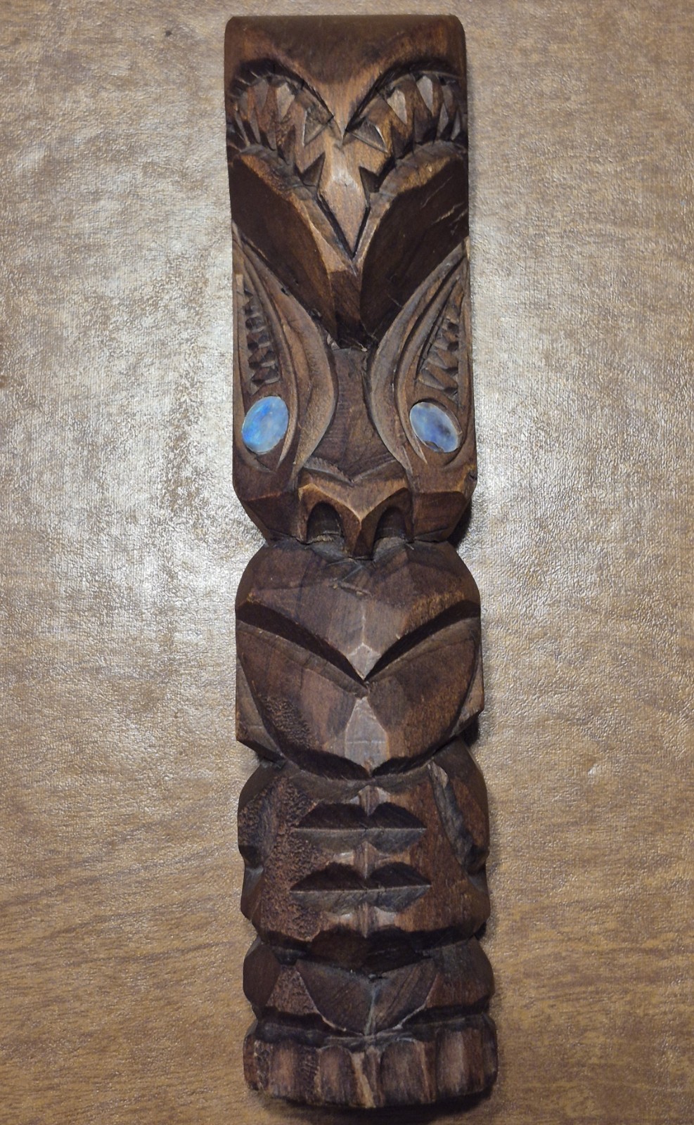VINTAGE NEW ZEALAND HAND CARVED TIKI - KAURI WOOD - 8 3/4\