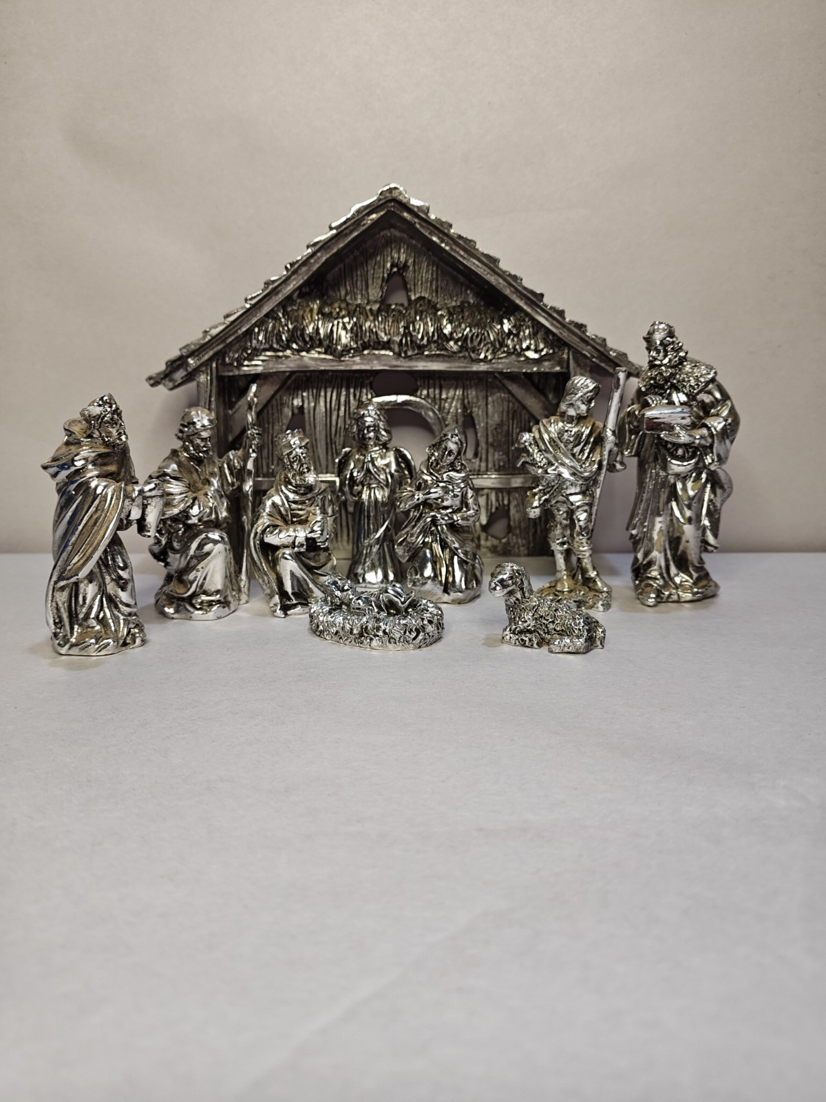 International Silver Co~Christmas Nativity/Manger & Figurines~10 Pieces