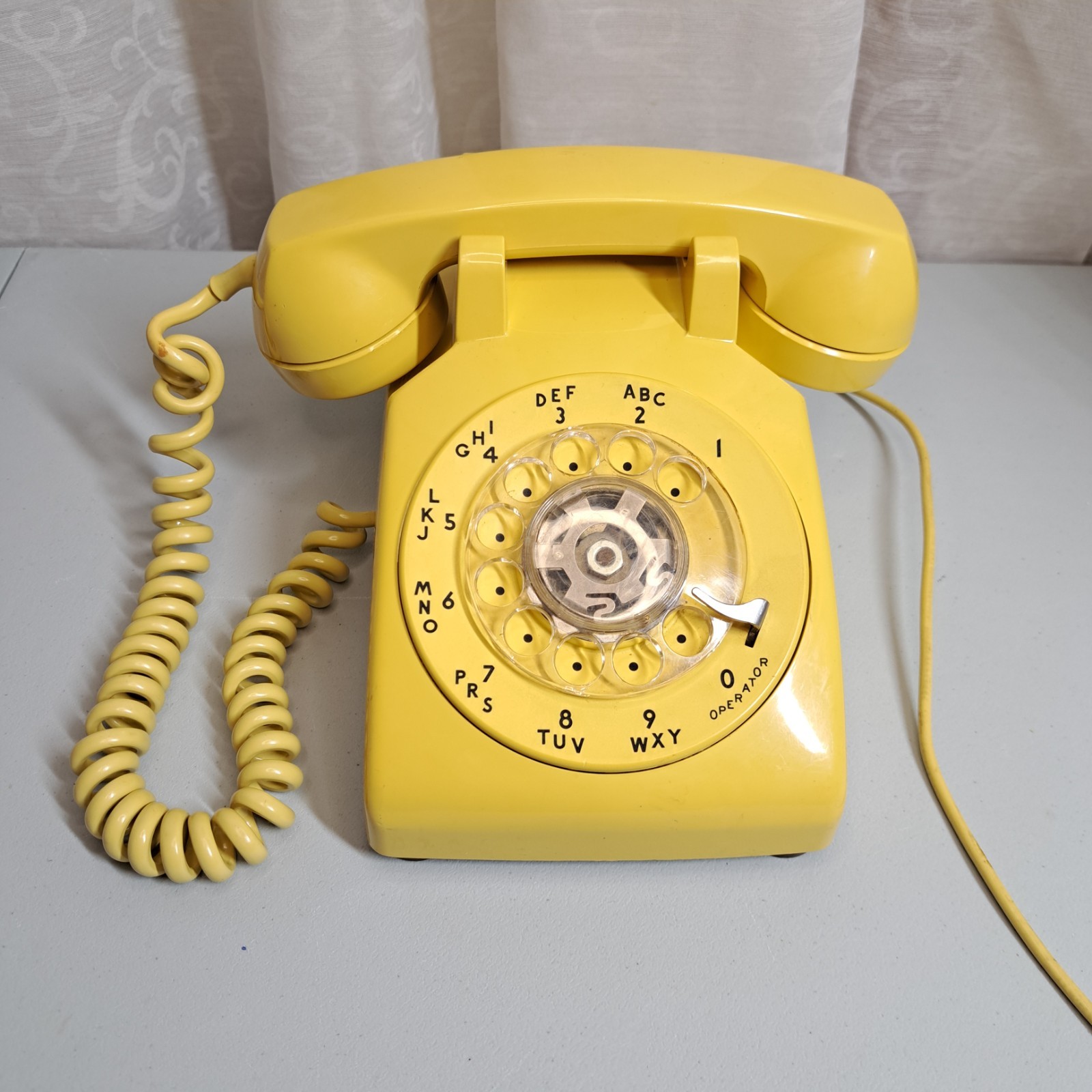 Vtg Western Electric Bell System Telephone 500 Yellow Rotary Electric Desk 1972