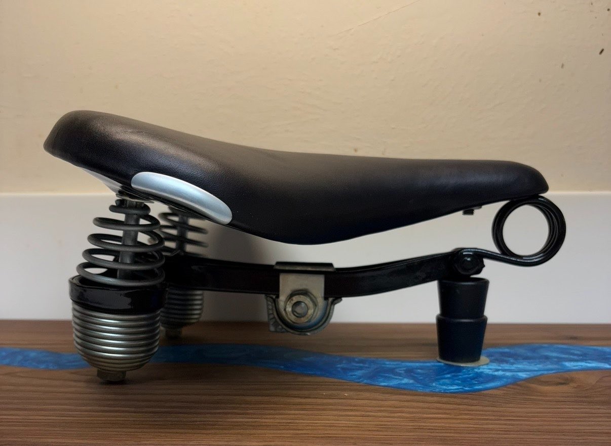 Rare Pre-War Mesinger Men’s Split-Spring B-1 Delux Leather Vintage Bicycle Seat
