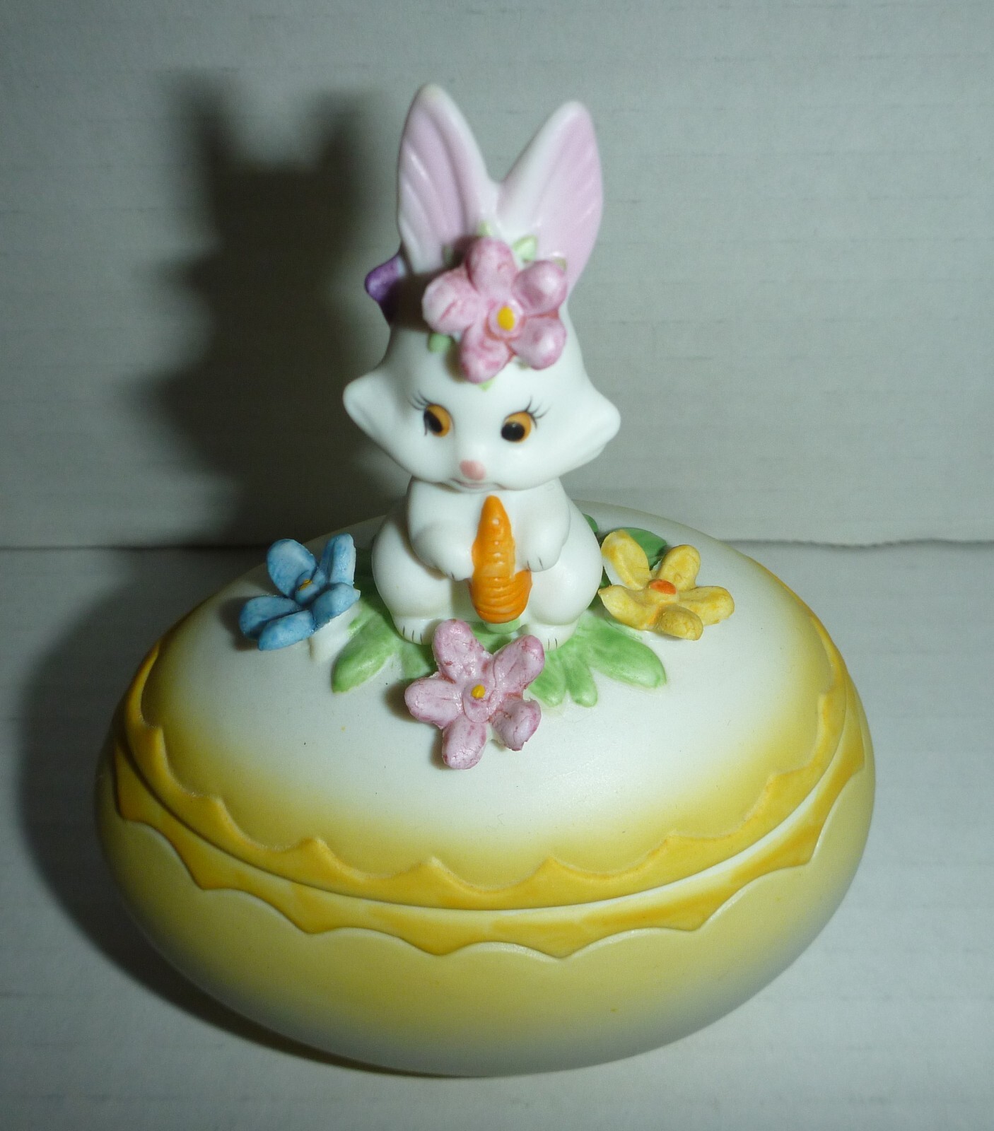 Vintage Lefton Easter Bunny Rabbit & Egg trinket box hand painted Porcelain