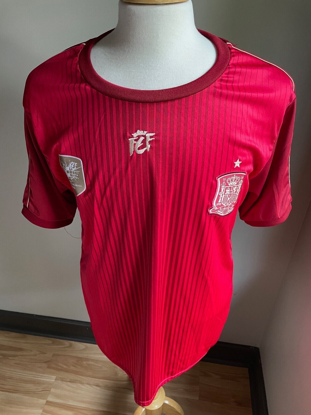 Spain World Champions Jersey 2010 Mens Officially Licensed