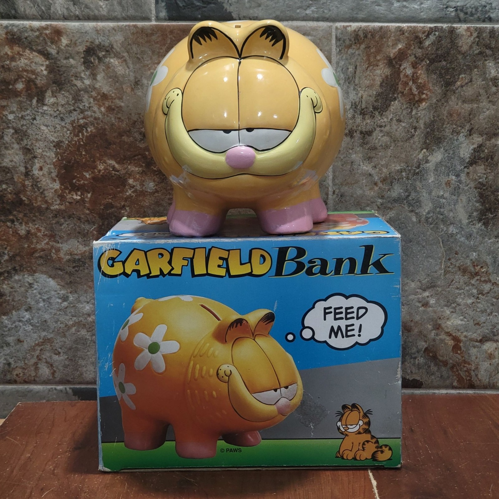 Vintage PAWS Garfield Ceramic Round Piggy Bank 1997