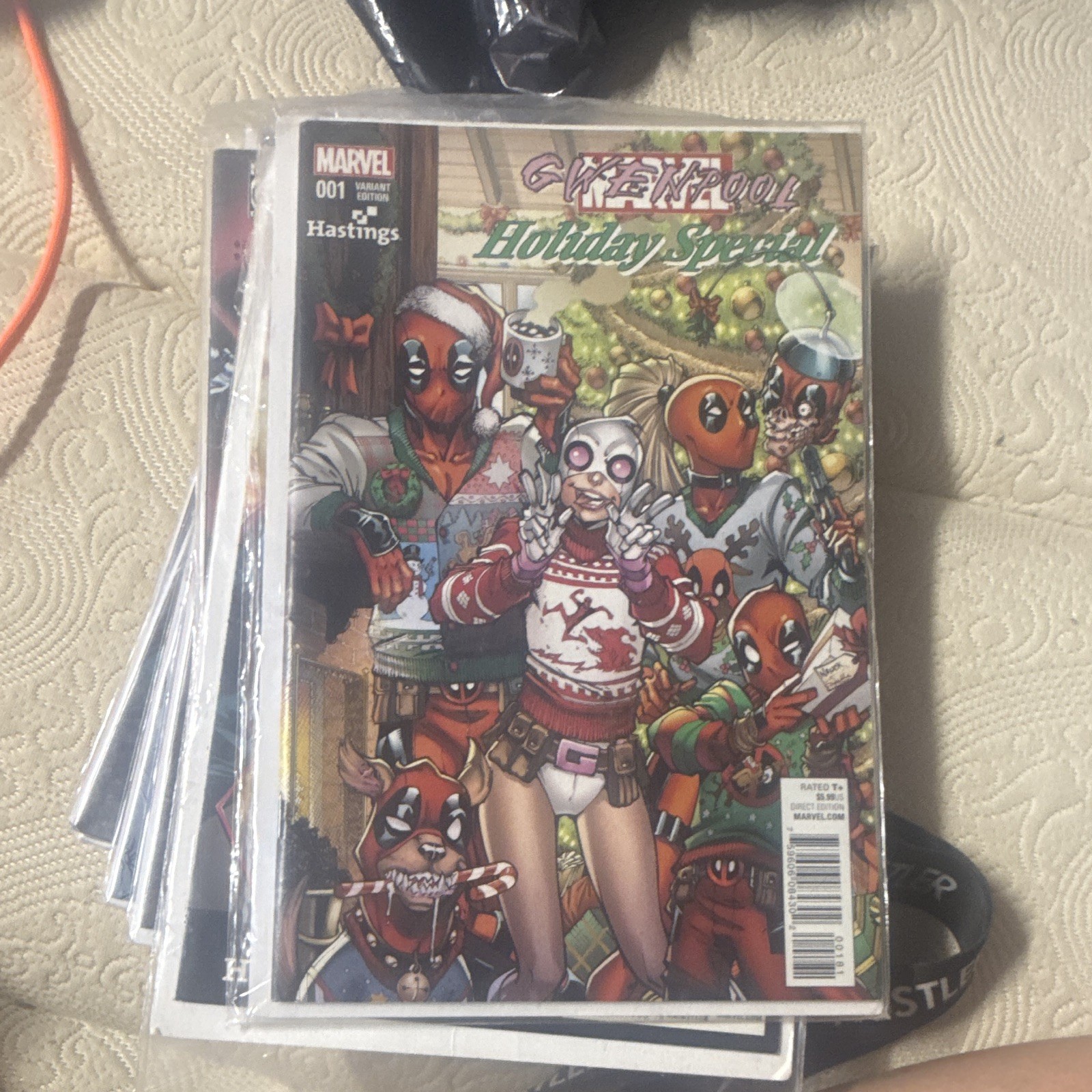 Gwenpool Holiday Special #1