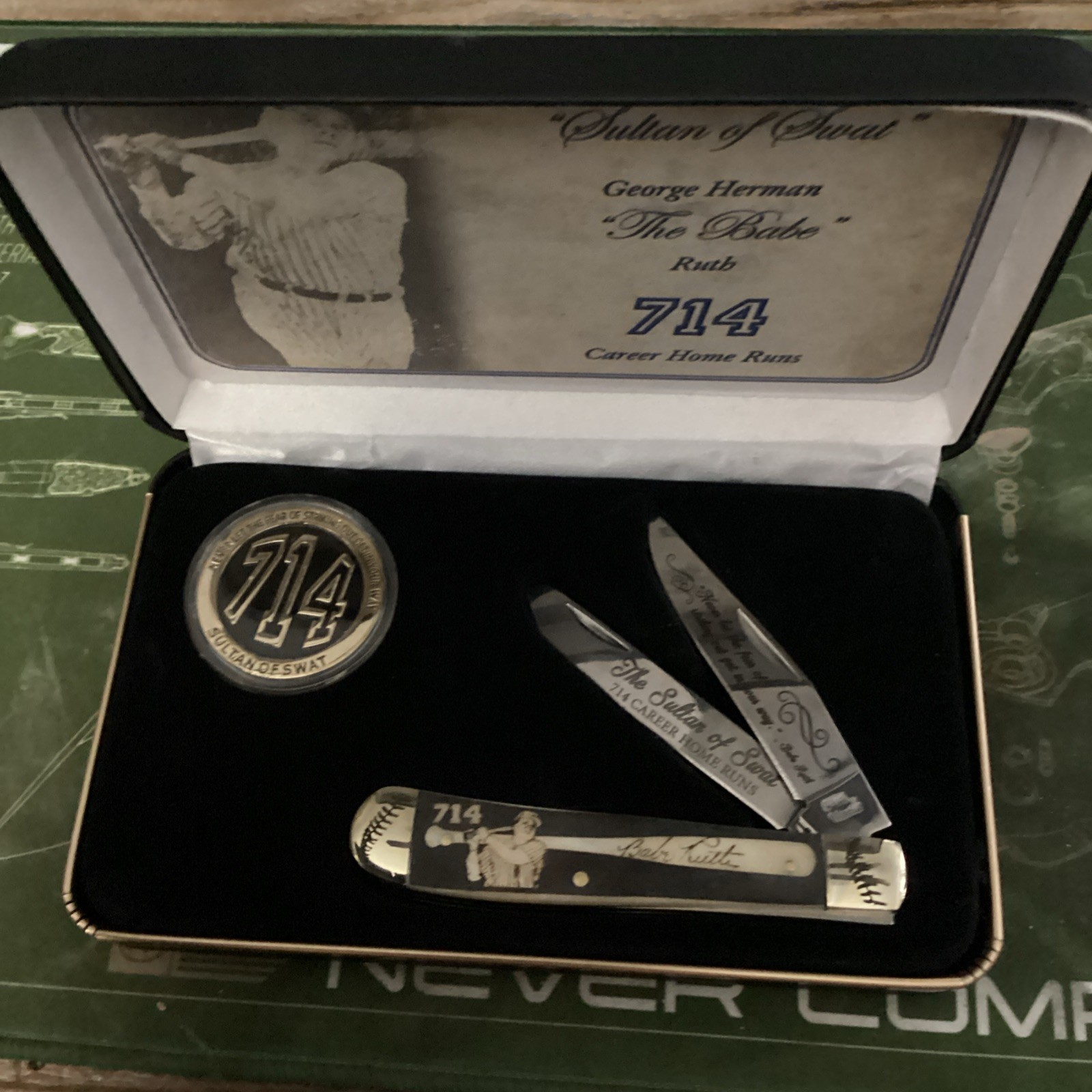 Sultan of Swat Pocketknife Set 714 Career Home Runs 2 Blades Multicolor