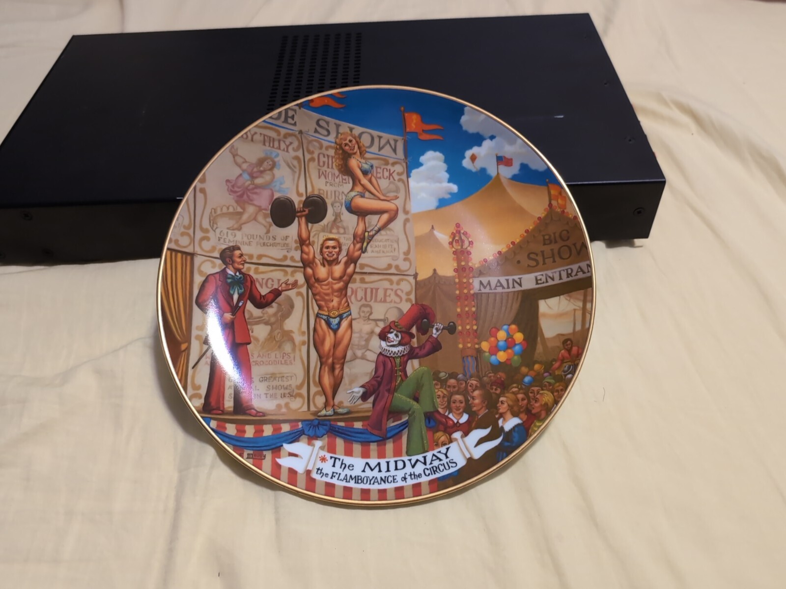 EUC 1981 The Greatest Show on Earth Collector Plate THE MIDWAY Plate No. 3363A 