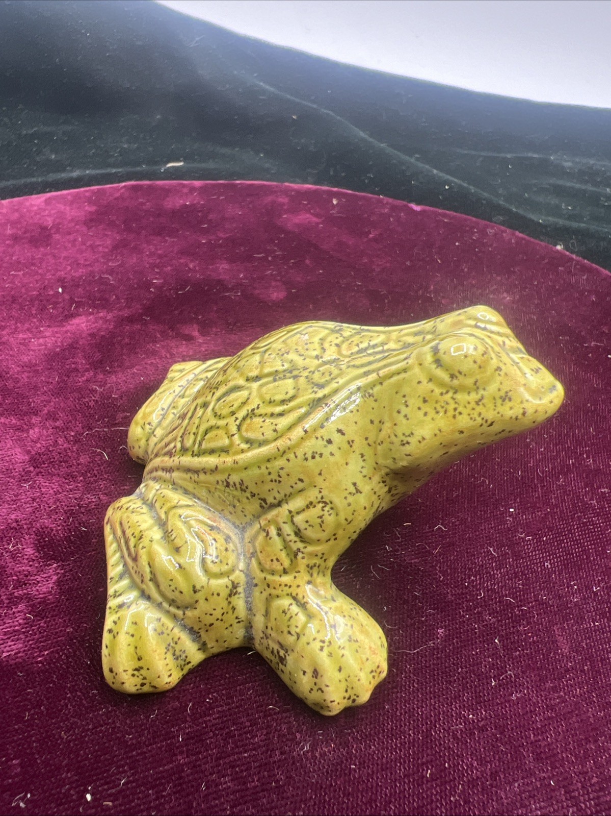 Vintage Ceramic Anatomically Correct Male Frog 2.5”