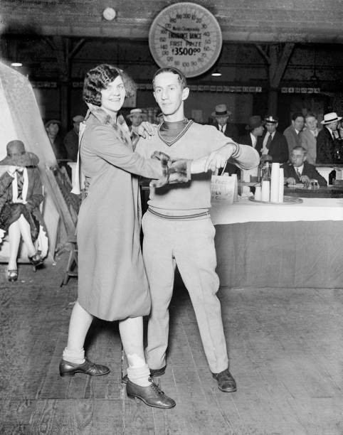 This 1928 Marathon Dance Competition Was Part Of The Growing Phen - Old Photo