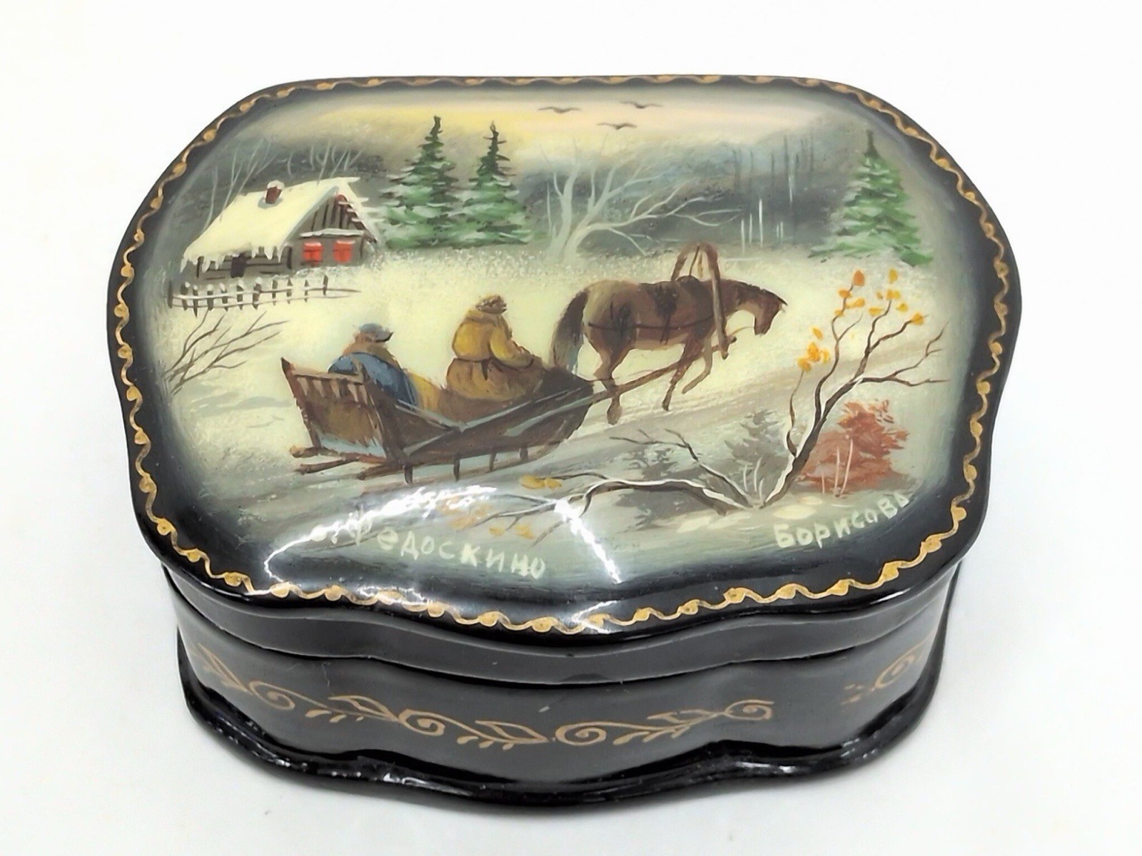 Vintage Fedoskino Russian lacquer box featuring a hand-painted winter scene