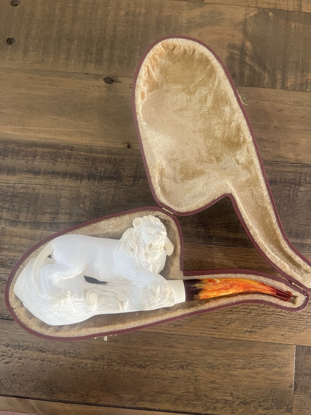 Stunning XL Hand Carved Block Meerschaum Pipe In Fitted Case 159