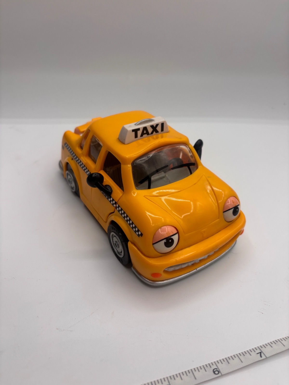 Vintage Chevron Cars 1997 Tyler Yellow Taxi Cab 6\