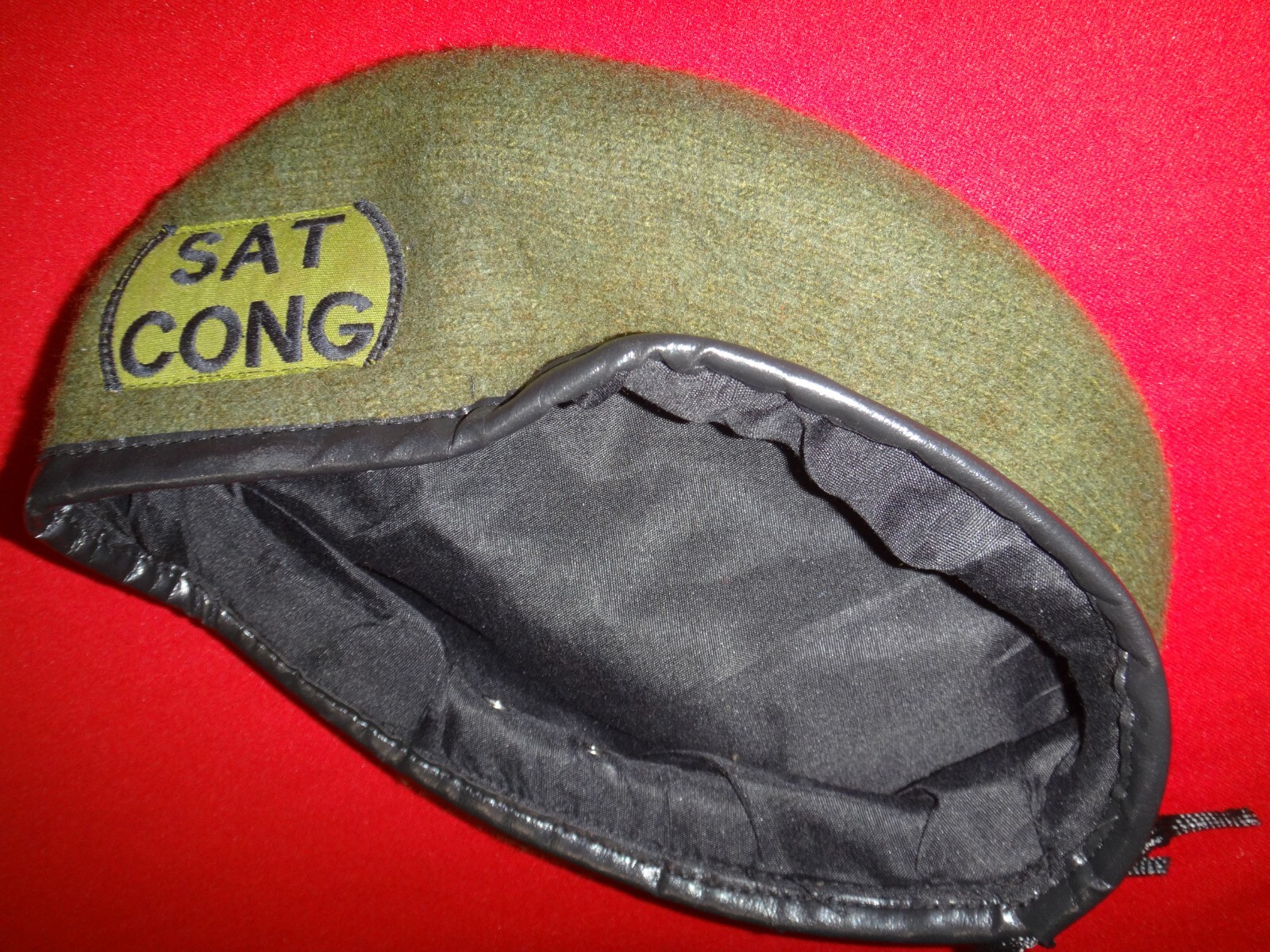 Vietnam War US Special Forces Green Beret SAT CONG (Kill Vietcong)
