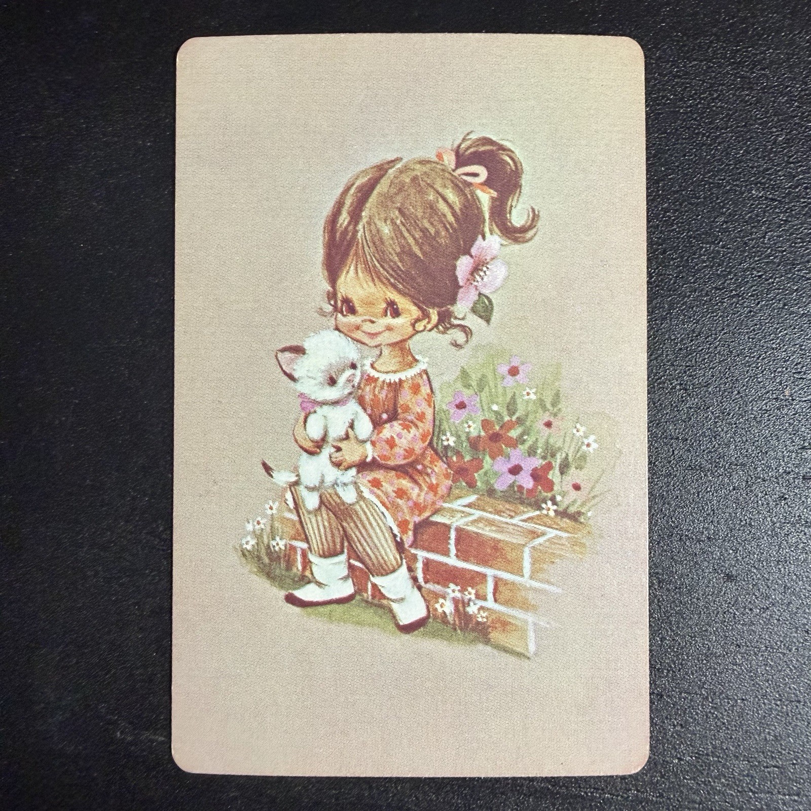 VTG Big-Eyed Girl with Kitten / Cat Single Swap Playing Card -c. 1970s
