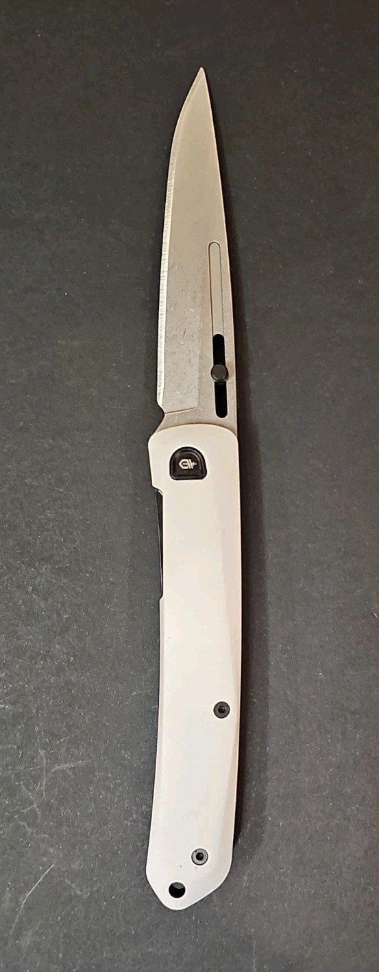 Gerber Affinity 30-001867 Gray Folding Knife NOB w/ Original Box