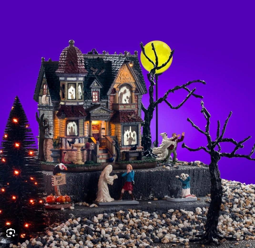 LEMAX Spooky Town Halloween Village Ghost House Of Shadows Set 11 Pieces #56661