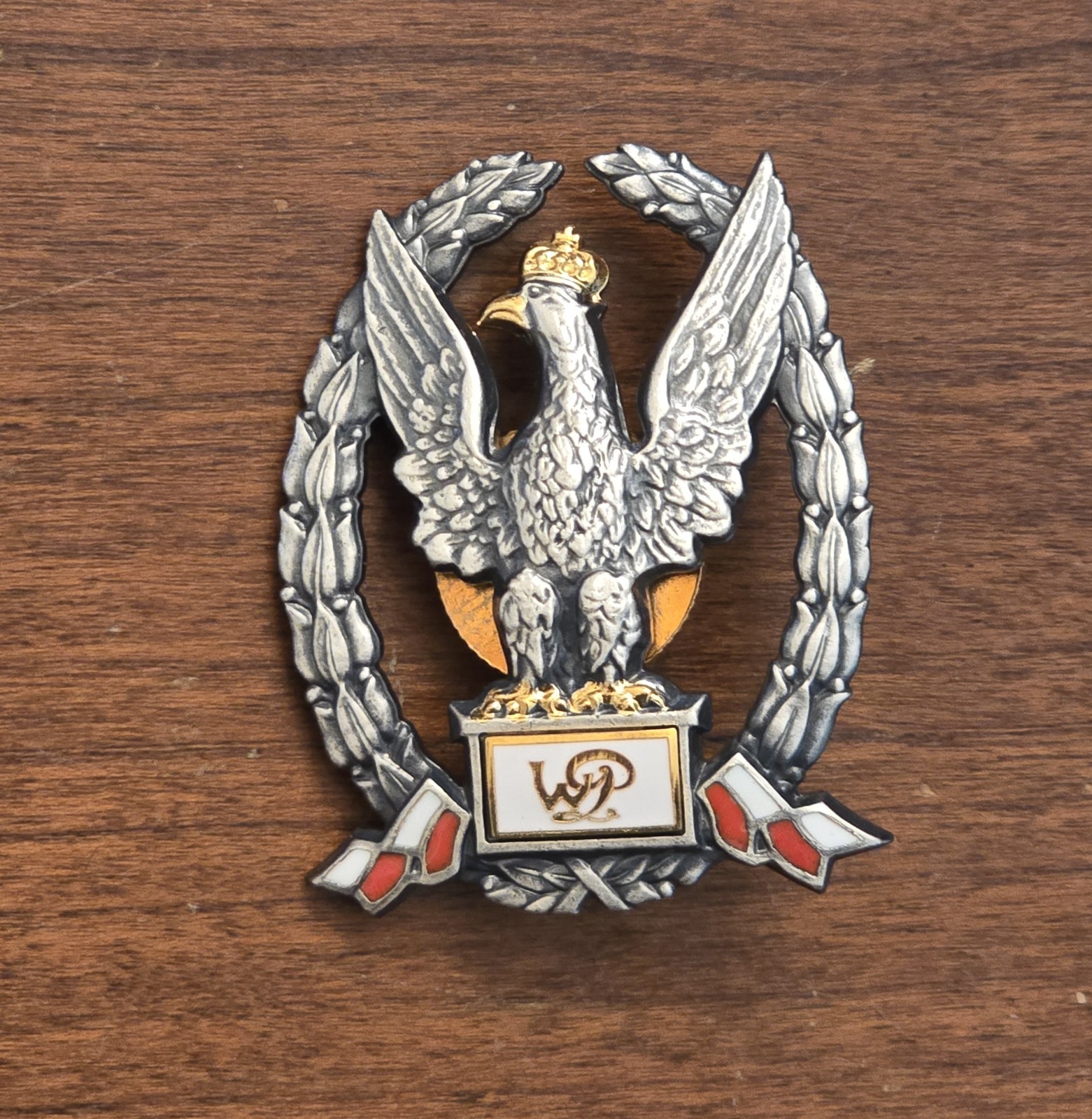 Polish Military Exemplary Cadet Officer Badge Metal Eagle Award Poland
