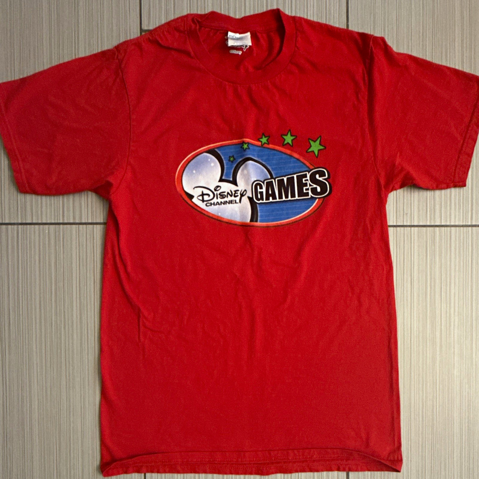Disney Channel Games Red T-Shirt Adult Size S  Port & Company