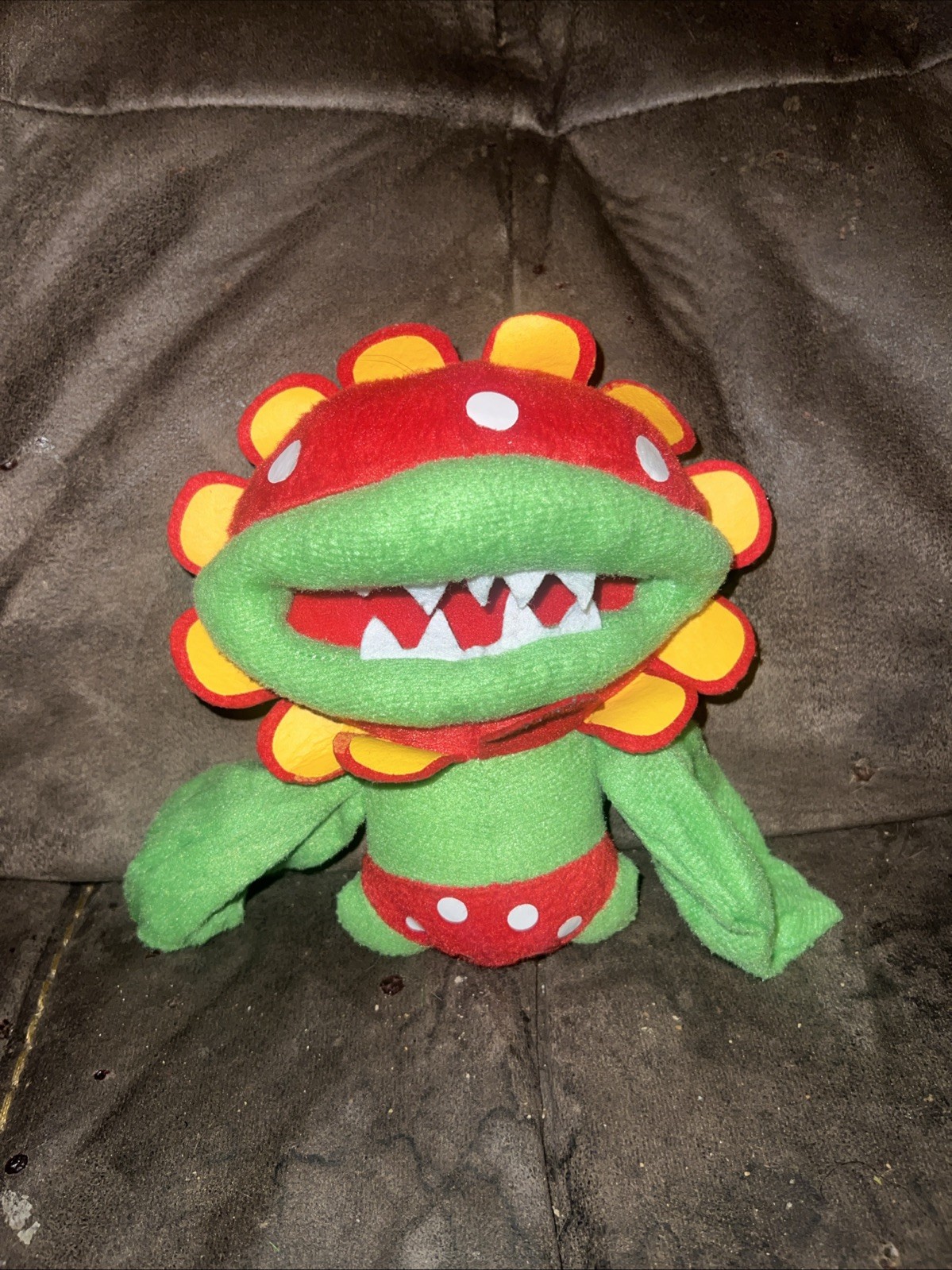Nintendo Super Mario Petey the Piranha Plant Plush 7\