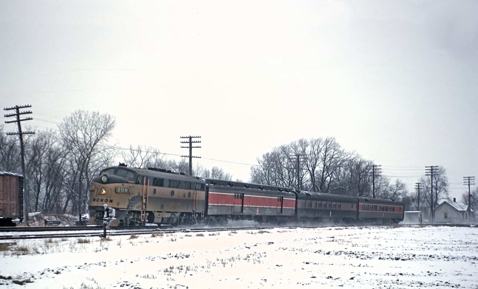 MONON F3A 208 with Train 5, The Thoroughbred 5 x 7 Photo