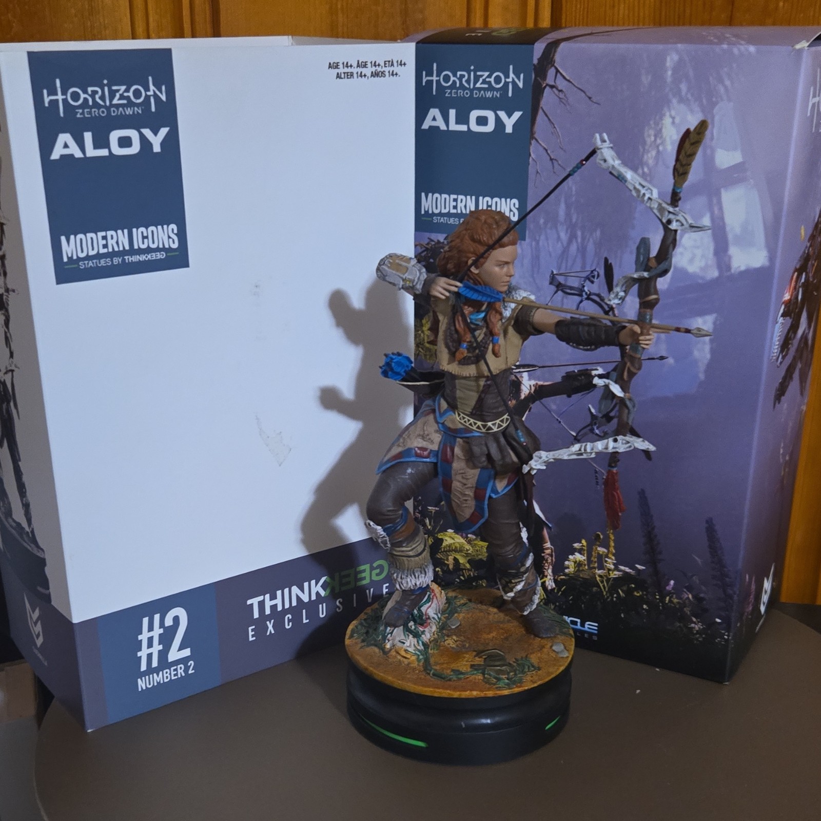 Modern Icons Aloy Horizon Zero Dawn Figurine 1:10 Scale Plastic #2 Exclusive