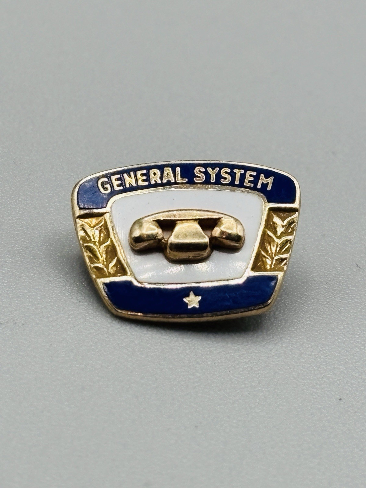 Vintage 10K Gold Emblem 2g Service Lapel Pin General System Telephone GTE