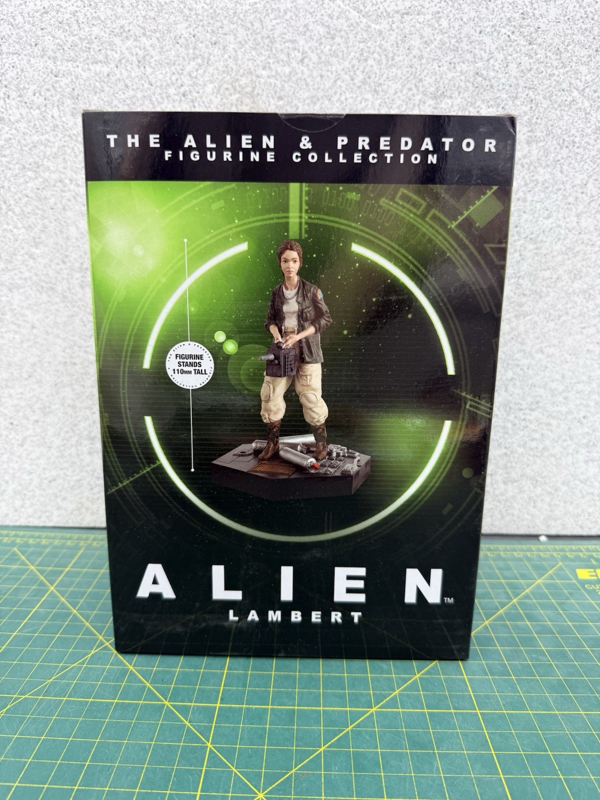 2017 Eaglemoss Lambert from Alien The Alien & Predator Figurine Collection - NEW
