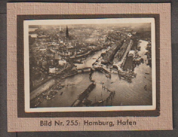Germany 1932's Hamburg Harbour view from  Zeppplin Ciggarette card