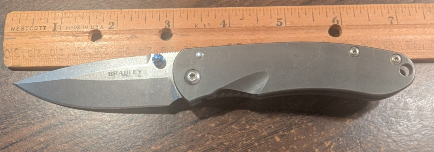 Bradley Alias Two Knife  Very Good Condition
